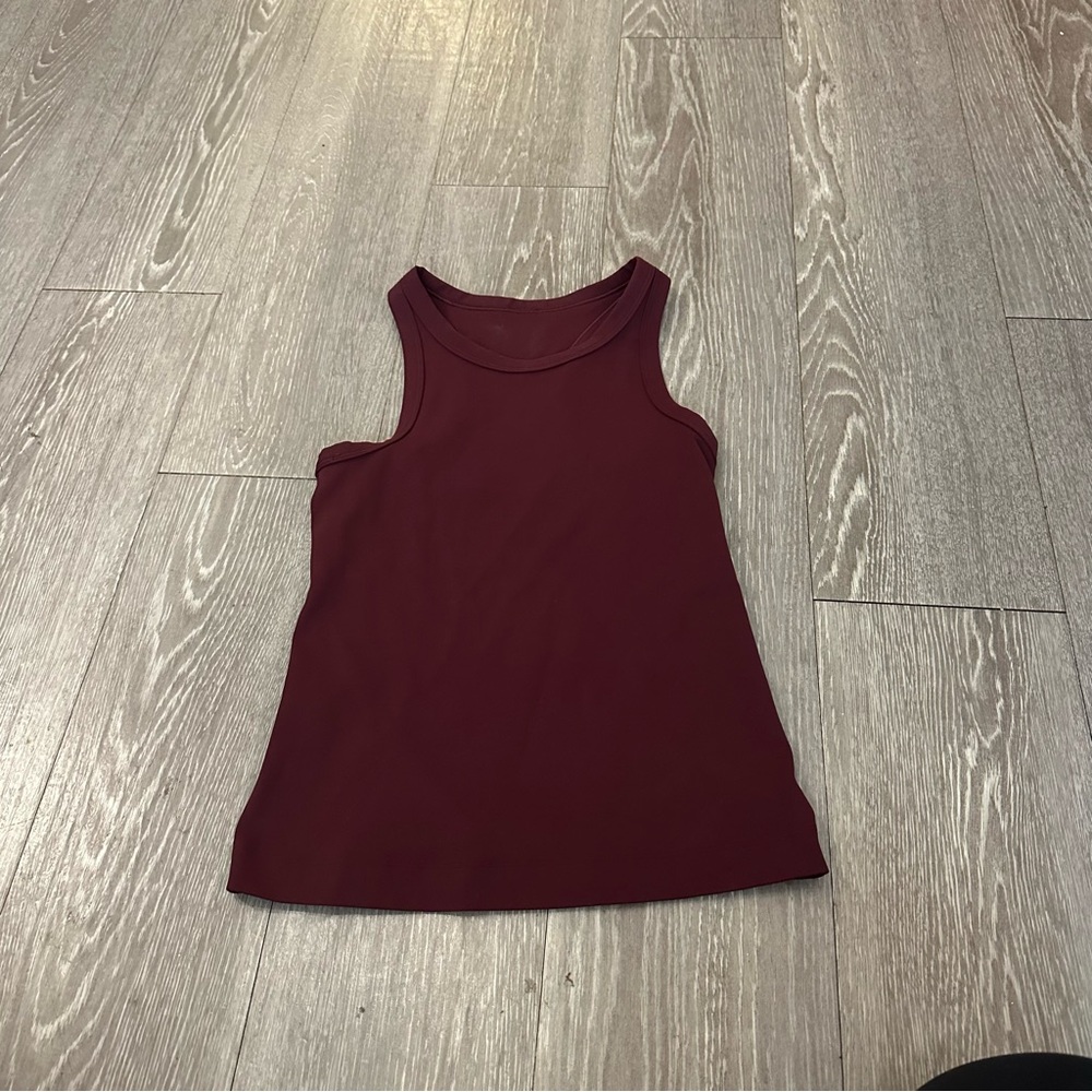 Lululemon tank top women’s size 2 burgundy